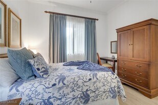 985 Sandpiper St in Naples, FL - Building Photo