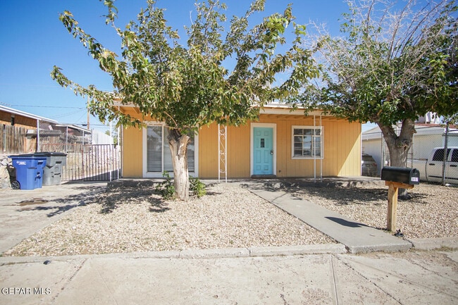 property at 3817 Thomason Ave