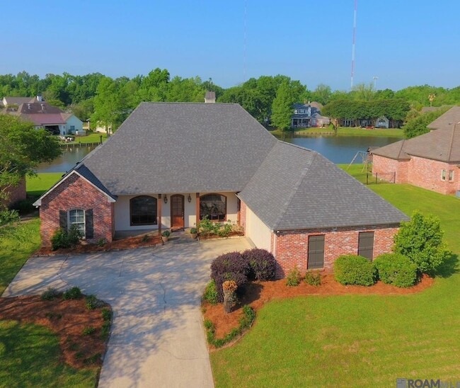 property at 3030 Laurel Plantation Ave