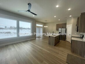 4307 Zona Way in Ammon, ID - Building Photo - Building Photo