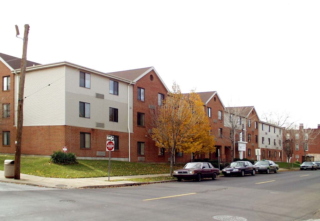 Alexian Court in St. Louis, MO - Foto de edificio