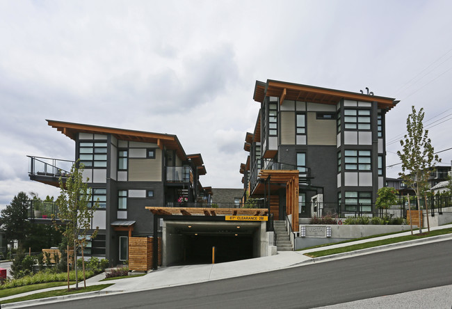 Vista in Burnaby, BC - Building Photo - Building Photo