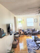 217 Holland St, Unit #3B in Somerville, MA - Foto de edificio - Building Photo