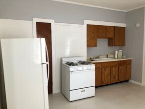 257 Tinkham St in New Bedford, MA - Building Photo - Building Photo