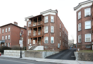 Broad Street Twins in Hartford, CT - Foto de edificio - Building Photo