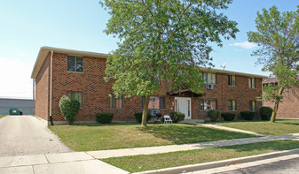 1830 Roosevelt Ave Apartments