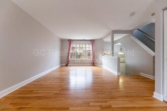 8015 Windsor Dr in Darien, IL - Building Photo - Building Photo