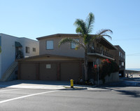 1000 Ocean Ave in Seal Beach, CA - Building Photo - Building Photo