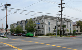 15449 Nordhoff St Apartments