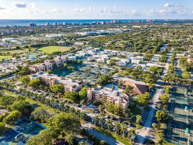 500 Egret Cir in Delray Beach, FL - Building Photo - Building Photo