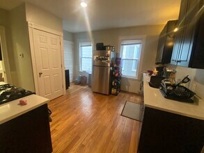 10 Taft St in Boston, MA - Building Photo - Building Photo