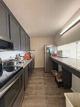 1643 Cambridge St in Cambridge, MA - Foto de edificio - Building Photo