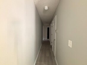 7635 SW 10th St, Unit A in North Lauderdale, FL - Foto de edificio - Building Photo