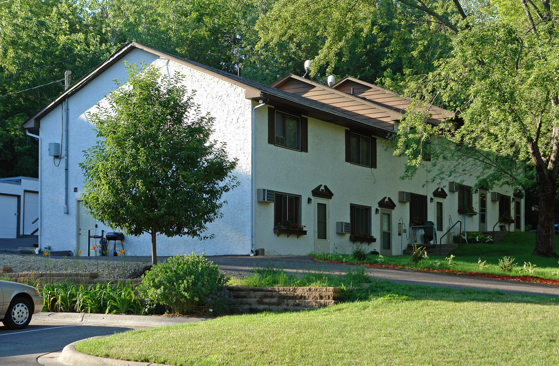 1580 Arundel St in St. Paul, MN - Building Photo