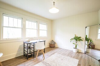 233 Chapel Ave in Nashville, TN - Building Photo - Building Photo