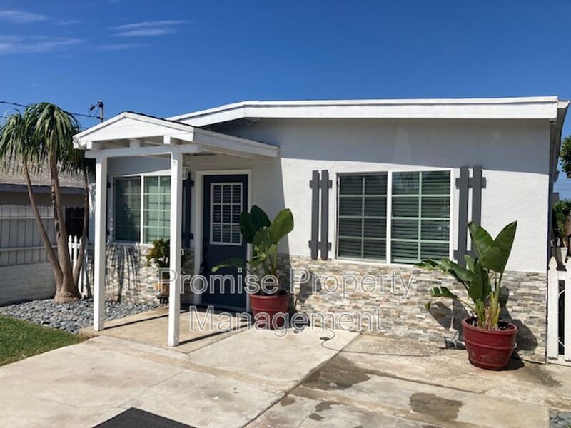 1209 Langford St in Oceanside, CA - Building Photo
