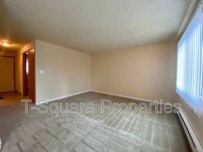 5804 Hwy Pl in Everett, WA - Building Photo - Building Photo
