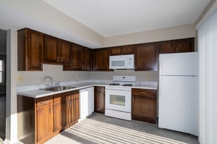 Spring Garden Townhouses in Bethlehem, PA - Building Photo