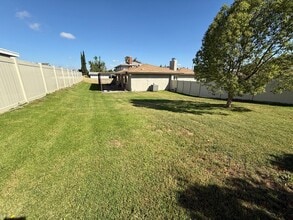 3424 Pickwick St in Riverside, CA - Building Photo - Building Photo