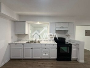 231 Middlebury Dr in San Antonio, TX - Building Photo - Building Photo