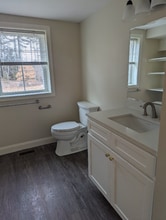 240 S Barnstead Rd in Barnstead, NH - Building Photo - Building Photo