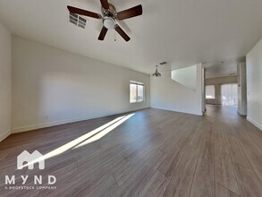 1237 E Blackfoot Daisy Dr in Queen Creek, AZ - Building Photo - Building Photo