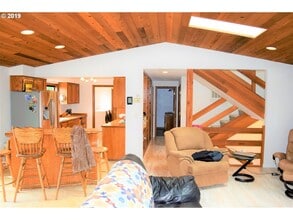 94217 Terrace Garden Way in Gold Beach, OR - Building Photo - Building Photo