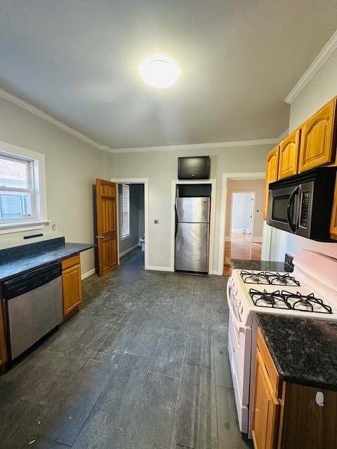 16 Howland St, Unit 1 in Boston, MA - Building Photo - Building Photo