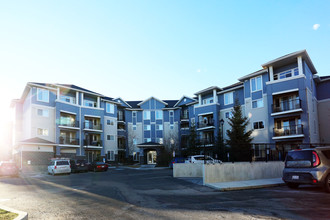 120 Country Village Cir NW in Calgary, AB - Building Photo - Building Photo