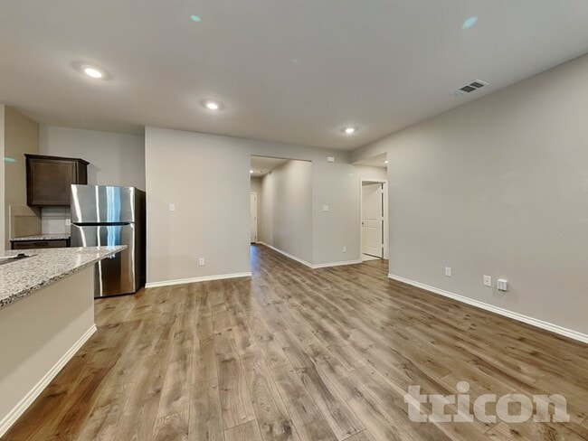 3334 Everly Dr in Fate, TX - Foto de edificio - Building Photo