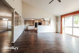 11111 Sageorchard Cir in Houston, TX - Building Photo - Building Photo