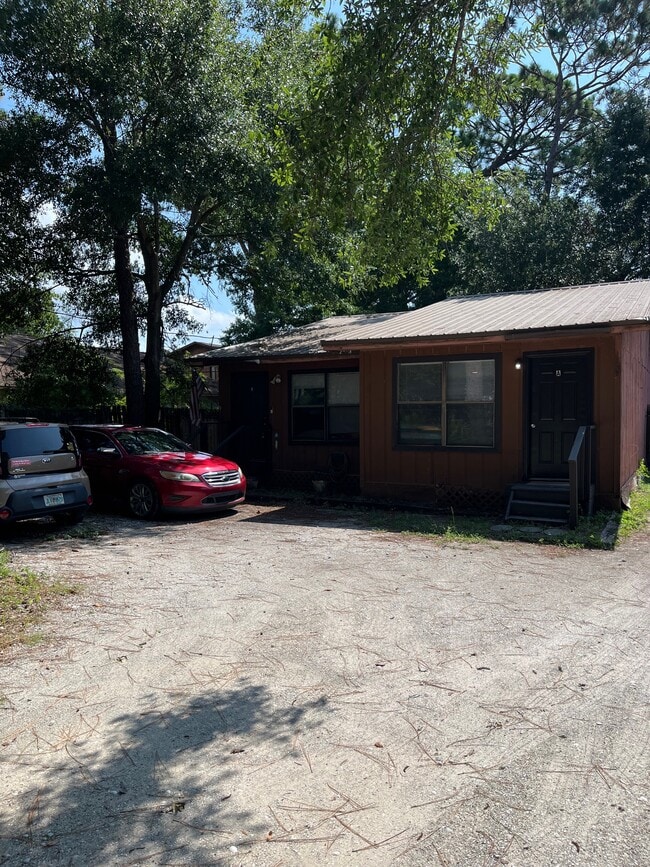38 4th St, Unit Shalimar Rentals