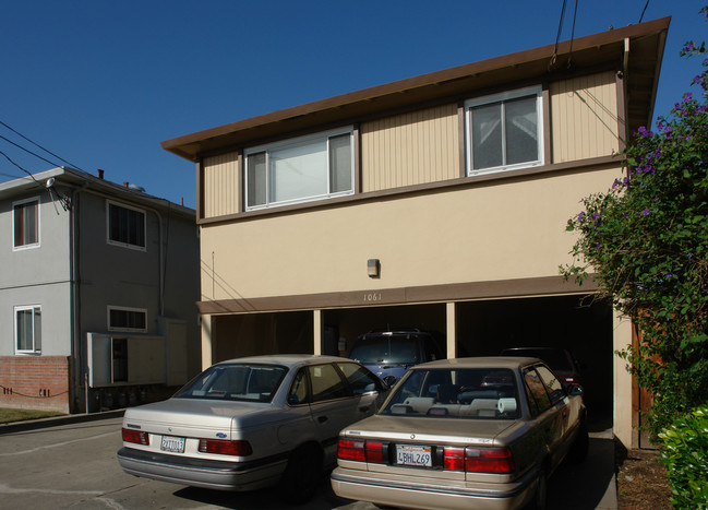 1061 S Almaden Ave in San Jose, CA - Building Photo - Building Photo