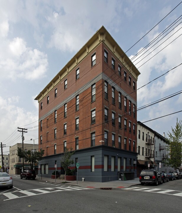 236-238 Newark ave in Jersey City, NJ - Building Photo