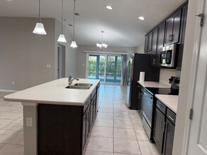 94003 Woodbrier Cir in Fernandina Beach, FL - Foto de edificio - Building Photo