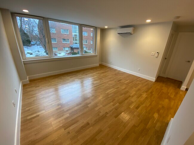 336 Harvard St, Unit 1 in Cambridge, MA - Building Photo - Building Photo