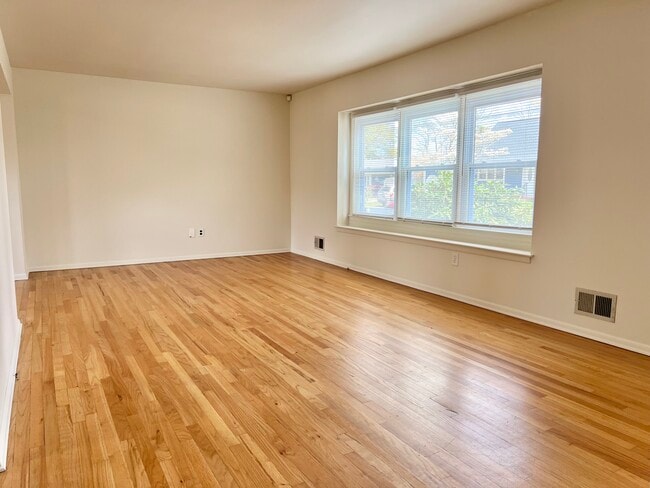 944 Longboat Ave in Beachwood, NJ - Building Photo - Building Photo