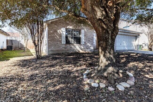 410 Masonwood Dr in Kyle, TX - Building Photo - Building Photo