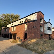 1801 Ridgehaven Ct in Lincoln, NE - Building Photo - Building Photo
