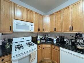 2136 W Chicago in Chicago, IL - Building Photo - Building Photo