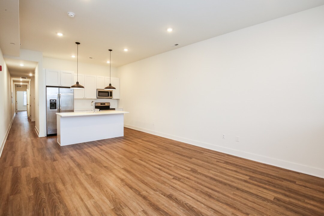 5017 Baltimore Ave in Philadelphia, PA - Building Photo