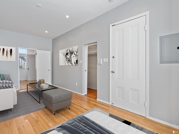 325 Castro St, Unit 21