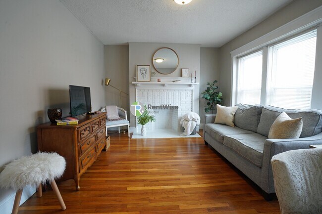 19 Vinal St