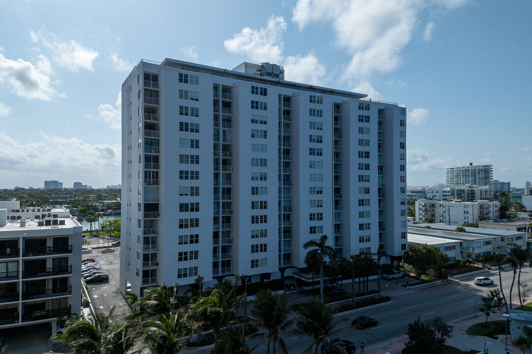 Ocean Park Condominiums in Miami Beach, FL - Building Photo