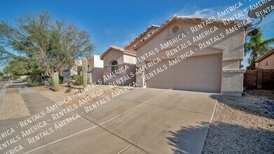 76 N Desert Stream Dr in Tucson, AZ - Building Photo - Building Photo