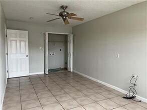 14936 Curran Rd in New Orleans, LA - Foto de edificio - Building Photo