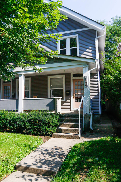 136 E Tompkins St in Columbus, OH - Building Photo