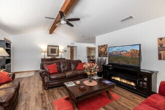 1325 S Viejo Dr in Cottonwood, AZ - Building Photo - Building Photo