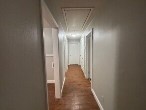 3159 St Charles Dr in Memphis, TN - Building Photo - Building Photo