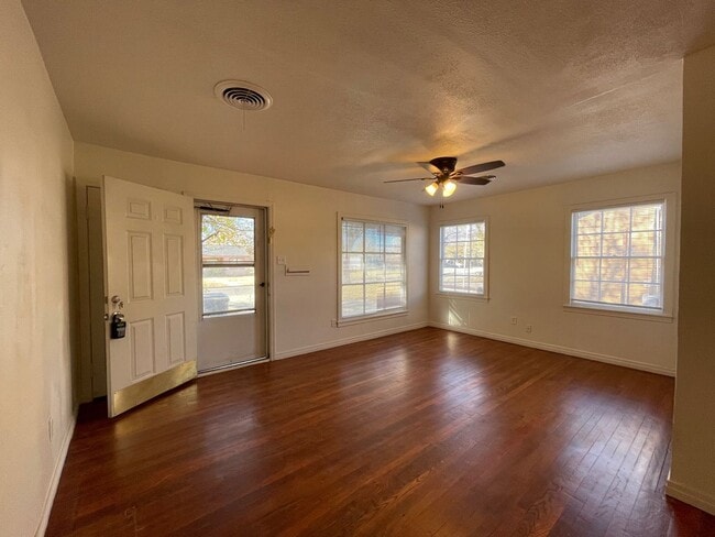 1221 S Alabama St in Amarillo, TX - Building Photo - Building Photo